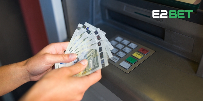 Rút Tiền E2BET - Nhà Cái Hỗ Trợ Nhận Thưởng Từ Nhiều Cách 3 Nắm rõ quy tắc rút tiền E2BET để giao dịch mượt mà không lỗi